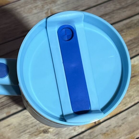 Blue ombre tumbler (40oz) - Picture 3 of 6